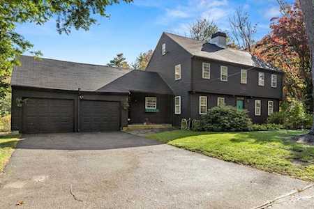 82 Holt Rd Andover, MA 01810