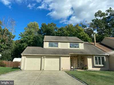 12 Sandpiper Dr Voorhees, NJ 08043