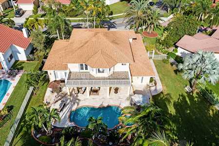 1402 NW 179th Ave Pembroke Pines, FL 33029