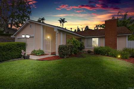 1914 Laurel Rd Oceanside, CA 92054