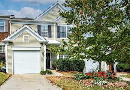 7124 Beverly Springs Dr Charlotte, NC 28270