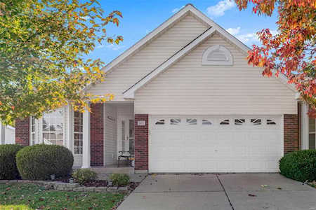82 Green Park Ln O'fallon, MO 63366