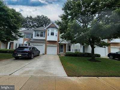 4054 Hermitage Dr Voorhees, NJ 08043