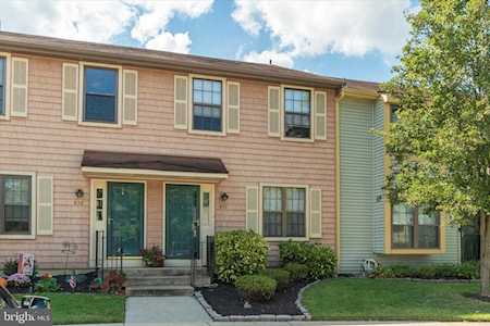 832 Kings Croft Cherry Hill, NJ 08034