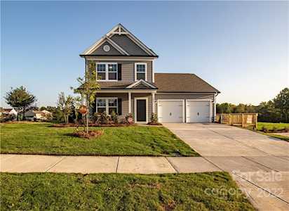 201 Bennett Trail Dr Mount Holly, NC 28120