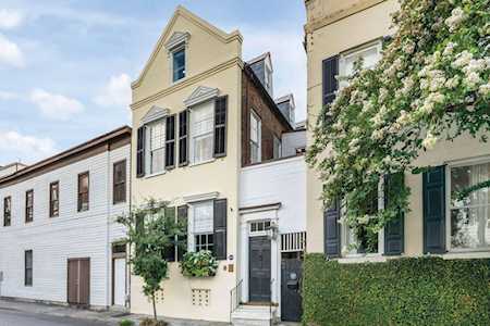 110 King St Charleston, SC 29401