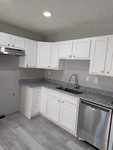 991 Tatesbrook Dr Lexington, KY 40517