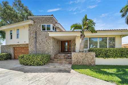 900 79th St S St. Petersburg, FL 33707