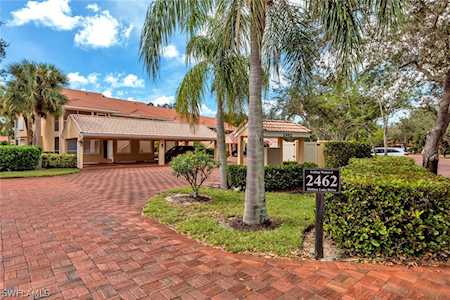 2462 Hidden Lake Dr #9 Naples, FL 34112