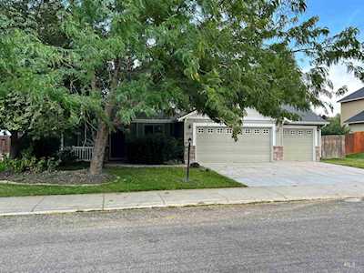 1058 N Glamorgan Ave Meridian, ID 83642