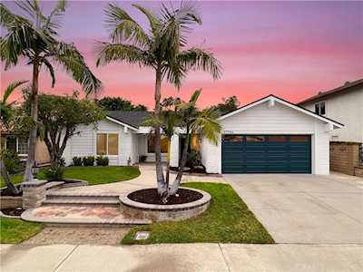 27796 Ruisenor Mission Viejo, CA 92692