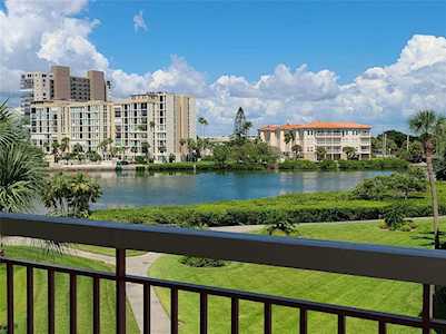 7893 Sailboat Key Blvd S #301 South Pasadena, FL 33707