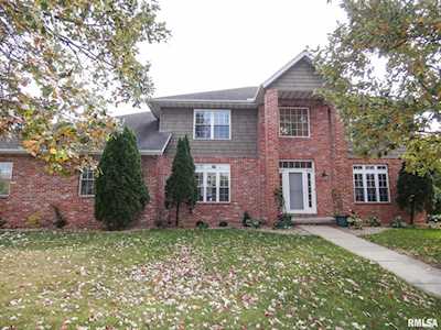 10716 N Bodell Dr Peoria, IL 61615
