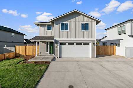 231 Oak Crest Way Medford, OR 97501