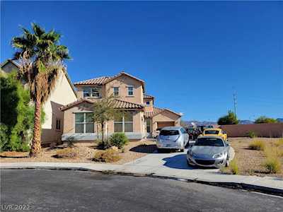 5946 S Village Loft St North Las Vegas, NV 89081