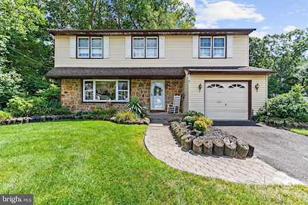 12 Deer Ct Blackwood, NJ 08012
