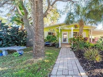 14001 Palm St Madeira Beach, FL 33708