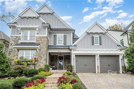 9815 Avenal Ln Charlotte, NC 28270