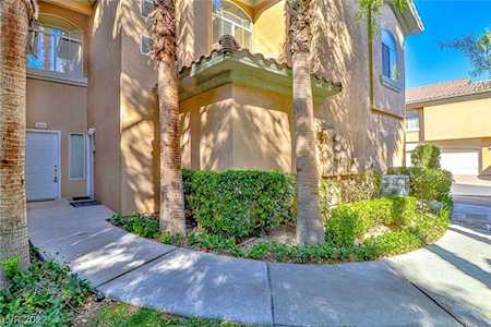 8717 Red Brook Dr #201 Las Vegas, NV 89128