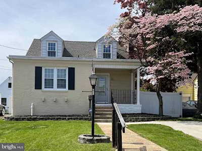 28 Cedar Ave Westville, NJ 08093
