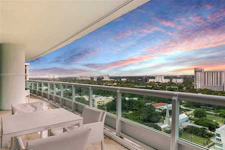 1643 Brickell Ave #2006 Miami, FL 33129