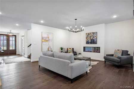 12209 Woodson Hills Ct Glen Allen, VA 23059
