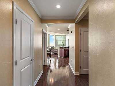 500 Throckmorton Street #2204 Fort Worth, TX 76102