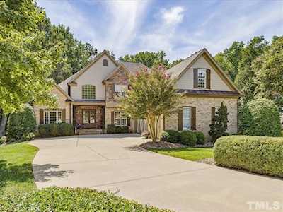 2204 Center Spring Court Raleigh, NC 27603