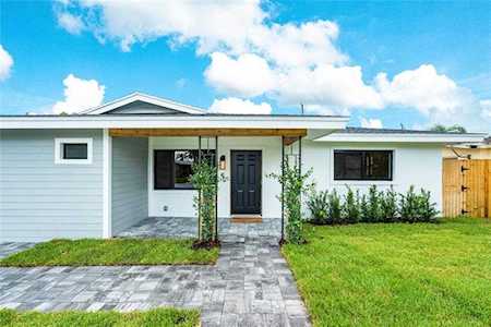 365 Riverside Dr Palm Beach Gardens, FL 33410