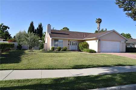 23807 Calvert St Woodland Hills, CA 91367