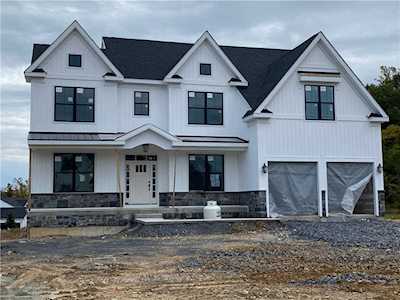 10 Anna Way Easton, PA 18042