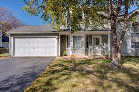 320 Newbury Dr Island Lake, IL 60042
