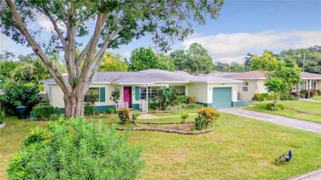 5239 24th Ave N St. Petersburg, FL 33710