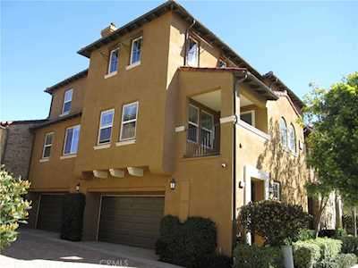 110 Roadrunner Irvine, CA 92603