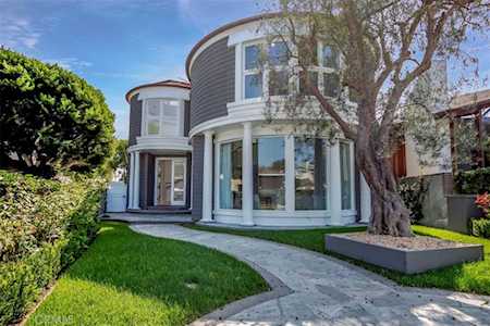 2672 Circle Dr Newport Beach, CA 92663
