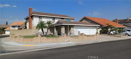 9795 Mistletoe Ave Fountain Valley, CA 92708