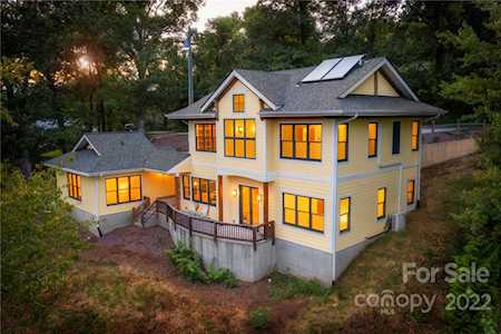 119 Bull Mountain Rd Asheville, NC 28805