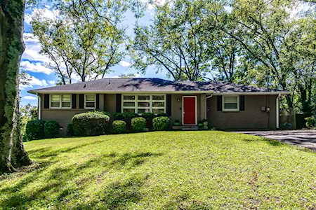 632 Bel Air Dr Nashville, TN 37217