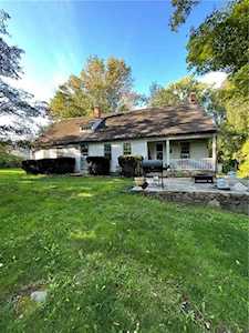102 Plain Woods Rd Foster, RI 02825
