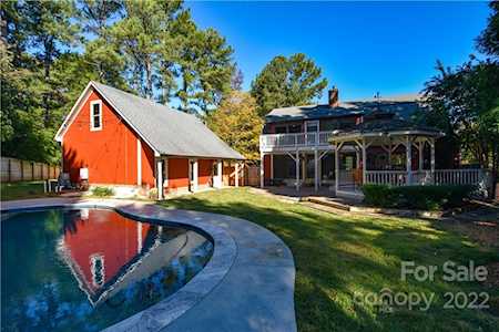 104 Caldwell Ln Davidson, NC 28036