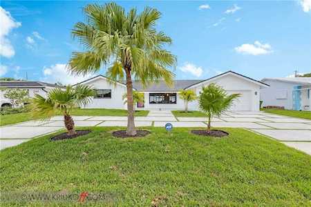 2130 NE 55th Ct Fort Lauderdale, FL 33308