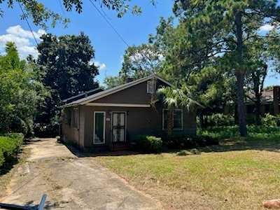 301 Barbourville Dr Tallahassee, FL 32301