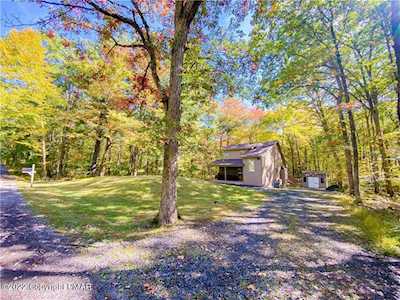 185 Chestnut Dr Lehighton, PA 18235
