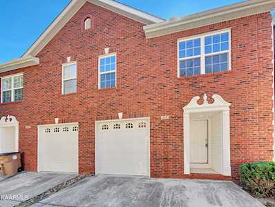 856 Blue Spruce Way Knoxville, TN 37912