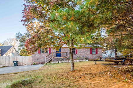 1221 Burnett Station Rd Seymour, TN 37865