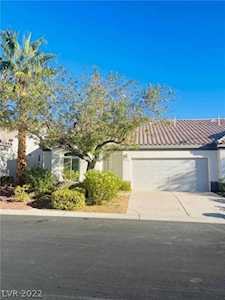 9752 Glittering Star Ave Las Vegas, NV 89147