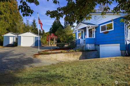 4330 Tracyton Beach Rd NW Bremerton, WA 98310