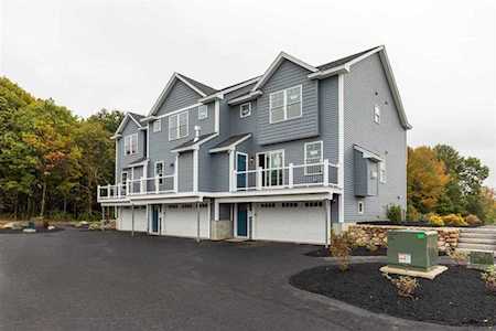 56 Stillwater Circle #24 Somersworth, NH 03878