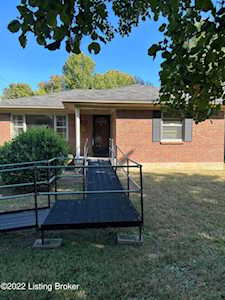 3633 Nichols Meadow Cir Louisville, KY 40215