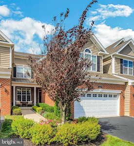 119 Sarazen Dr Moorestown, NJ 08057